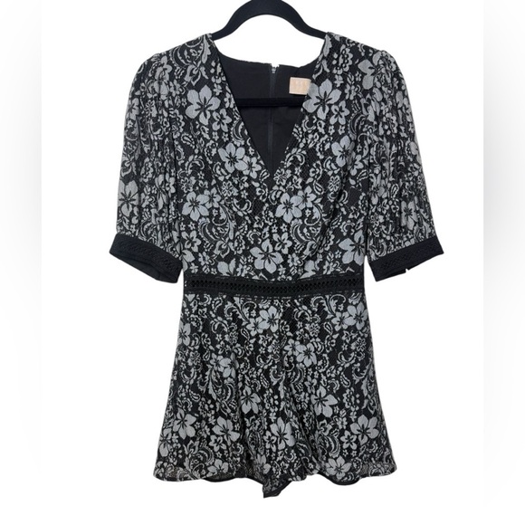 NWT Keepsake Holder Lace Playsuit Size 4 - Picture 2 of 10